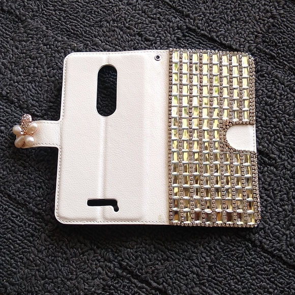 Beautiful phone case - Picture 4 of 12